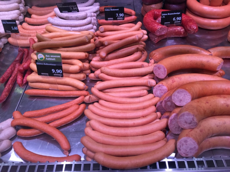 ecommerce-ST MARTIN DE PALLIERES-min_sausages_meat_butchery-1069321